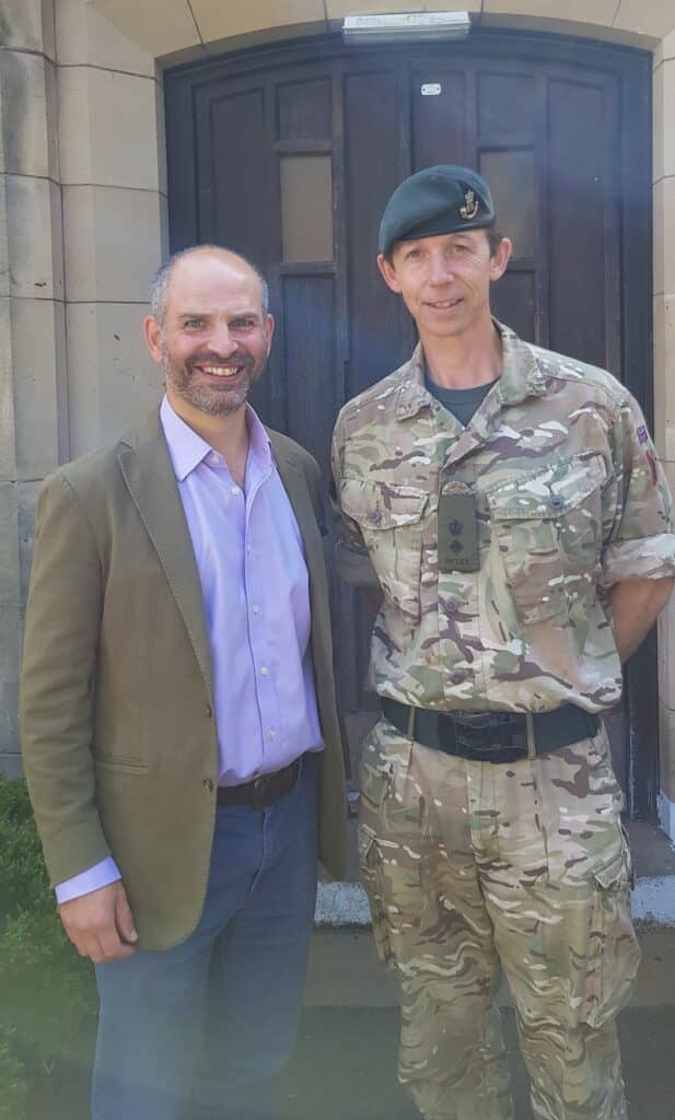 Commanding Officer of 3 Rifles with Dave Hill of Simplicity in Mind.