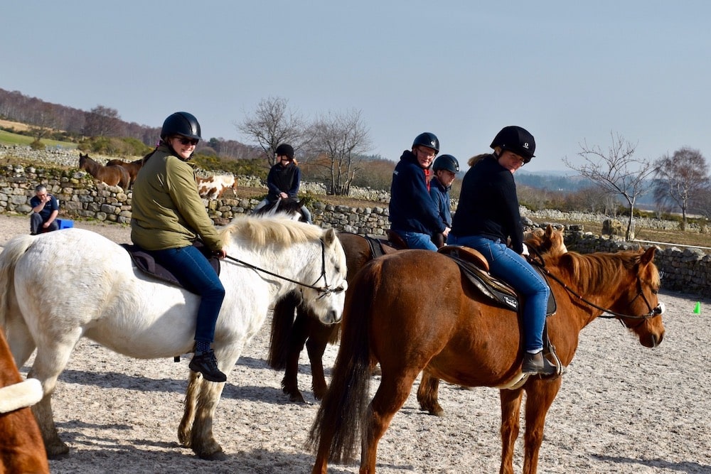 Former service personnel on horses.